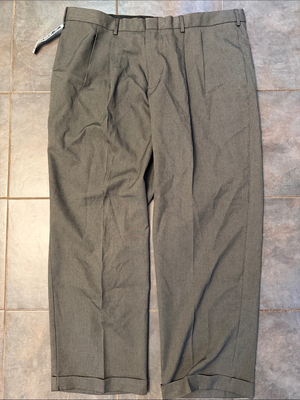 Dockers Men's Pleated Dress Pants in Charcoal Gray